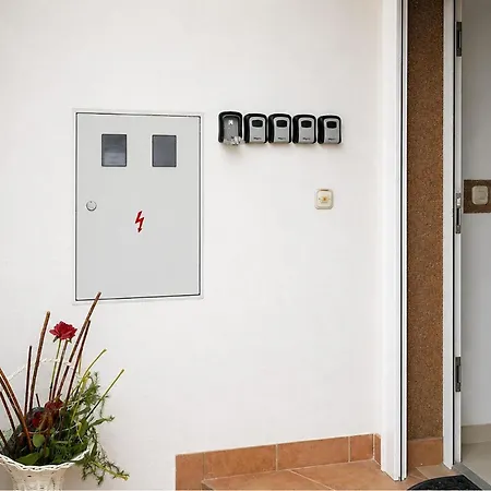 Διαμέρισμα 2 Bedroom Nice Apartment In Vrsi